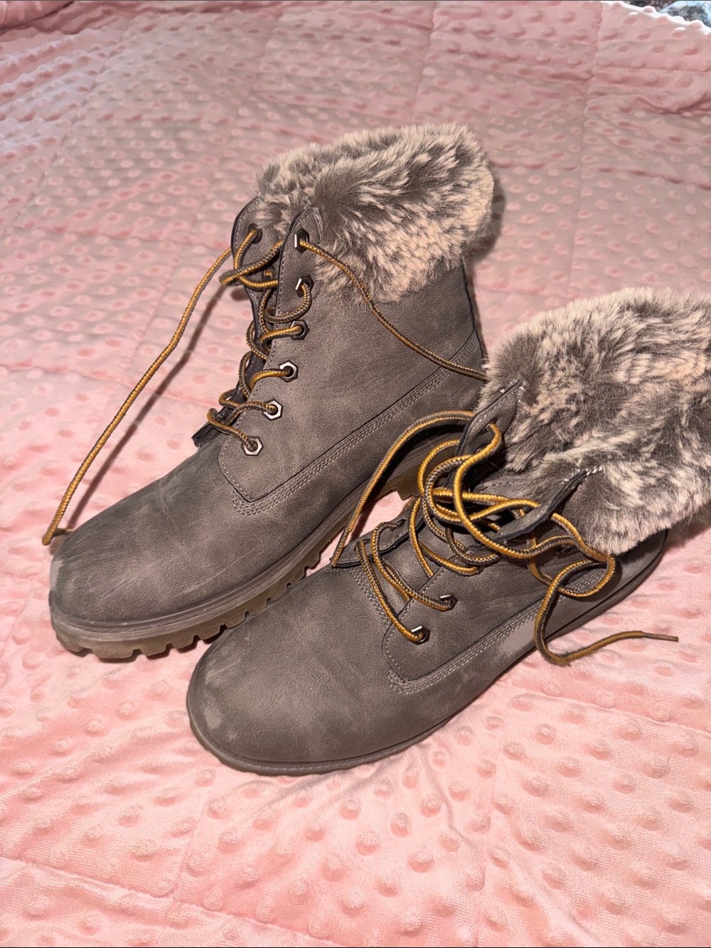Women's Faux Fur Lined Grey Lace-Up Winter Boots